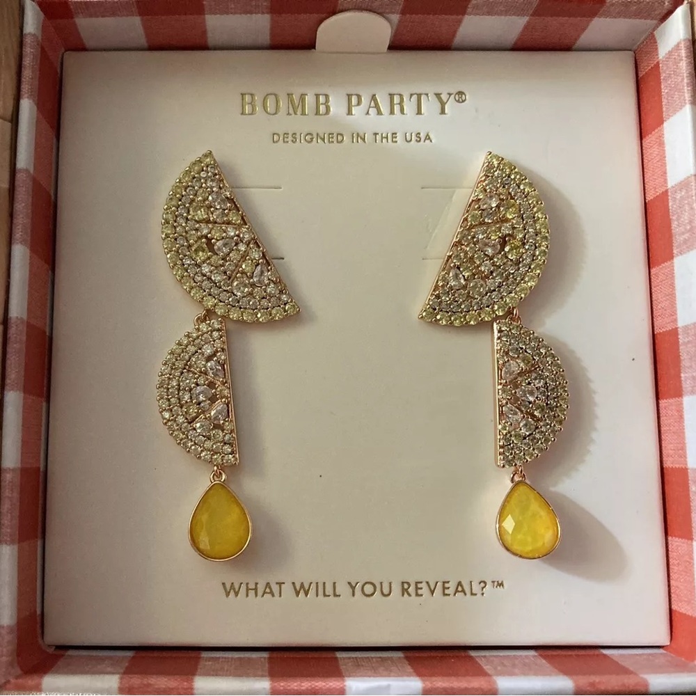 BP Market Fresh “Under The Orange Tree” Pierced Earrings 🍋